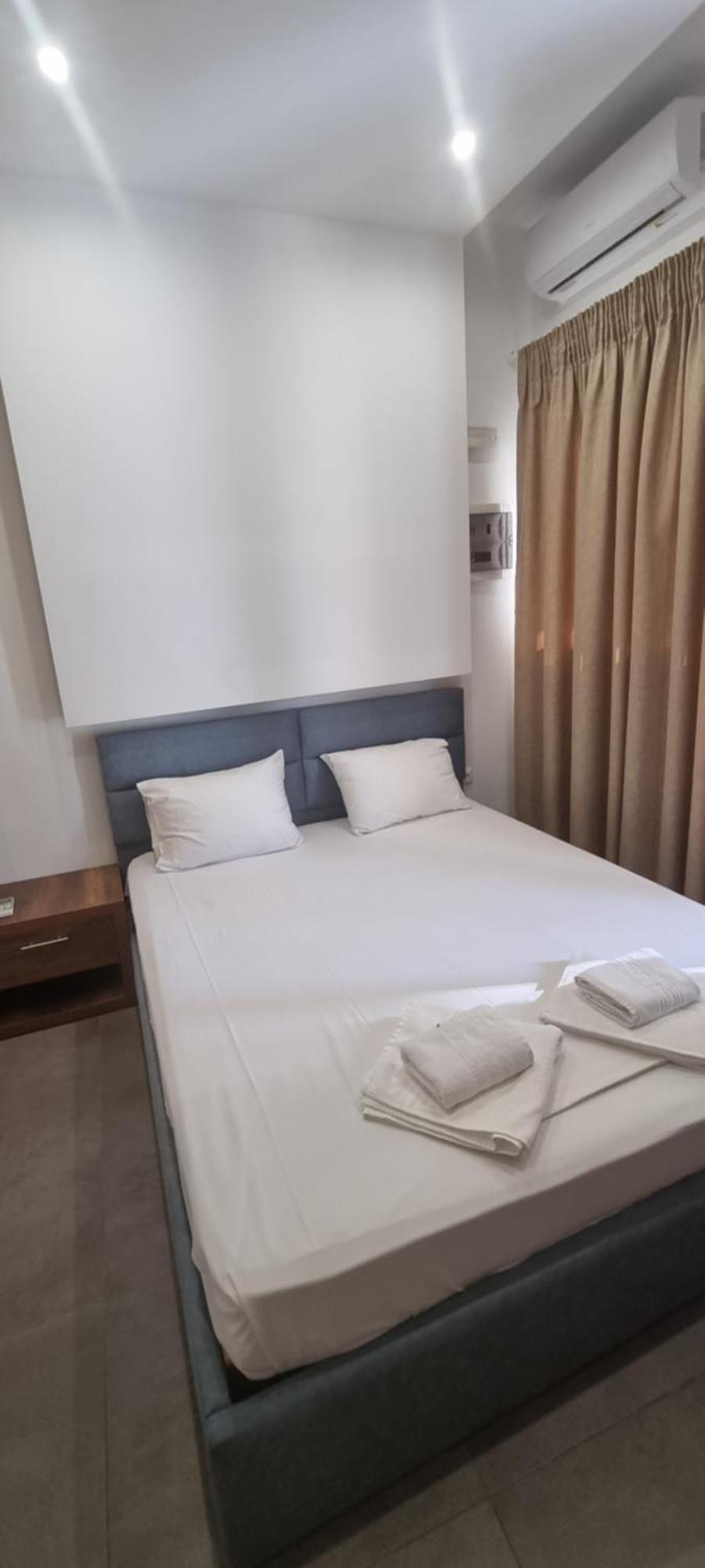 Sophia Seaview Suites & Restaurant Nea Vrasna Bilik gambar